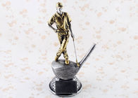 Giải vô địch bóng golf Anh mở rộng với các bức tượng nhỏ bằng kim loại