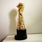 Quà tặng lưu niệm Golden polyresin Fist Trophy Nhân viên Công ty Giải thưởng